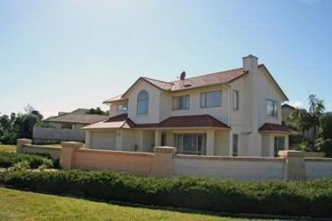 Photo of property in 1 Waimanu Bay Drive, Te Atatu Peninsula, Auckland, 0610