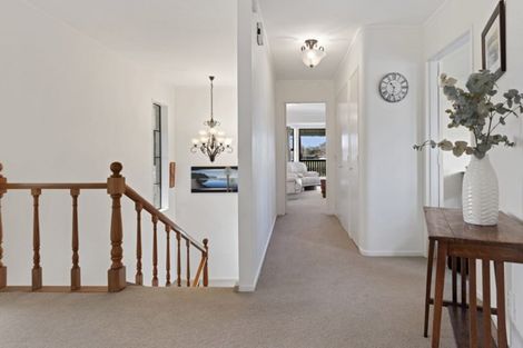 Photo of property in 64 Links View Drive, Omokoroa, 3114