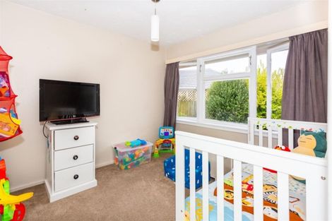 Photo of property in 2/39a Yardley Street, Avonhead, Christchurch, 8042