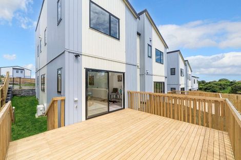 Photo of property in 47a Crestview Rise, Papakura, 2110