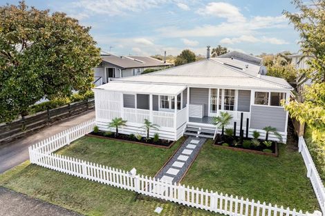 Photo of property in 45a Callender Terrace, Paraparaumu Beach, Paraparaumu, 5032