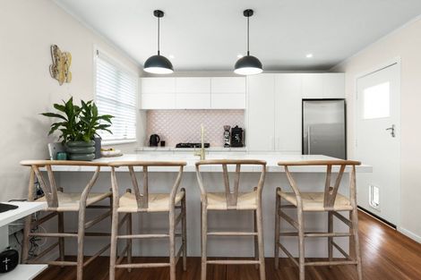 Photo of property in 6 Corbett Place, Onekawa, Napier, 4110