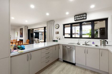 Photo of property in 18 Watkins Road, Cambridge, 3434