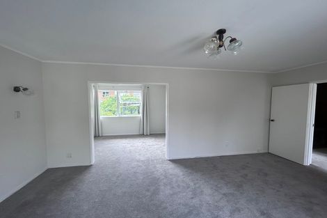 Photo of property in 39 Diana Drive, Glenfield, Auckland, 0627
