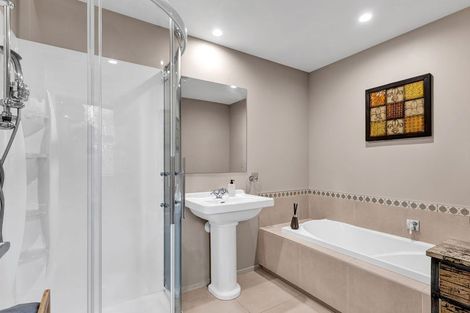 Photo of property in 292a Plymouth Road, Koru, New Plymouth, 4374