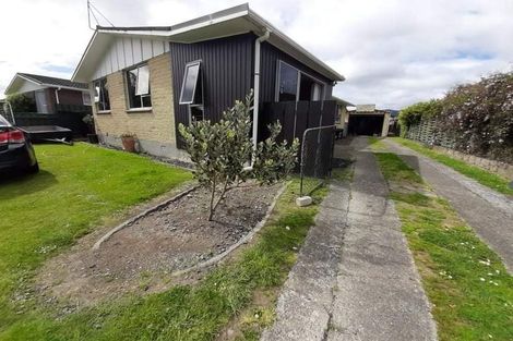 Photo of property in 77 Pasadena Crescent, Totara Park, Upper Hutt, 5018