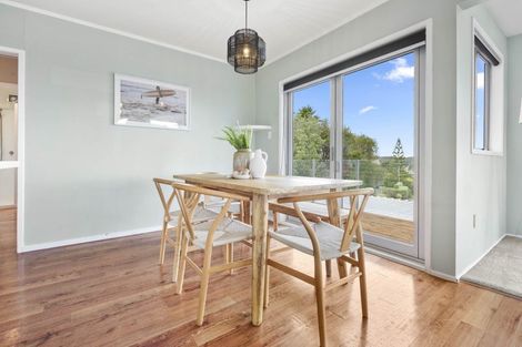 Photo of property in 9 Everard Avenue, Army Bay, Whangaparaoa, 0930