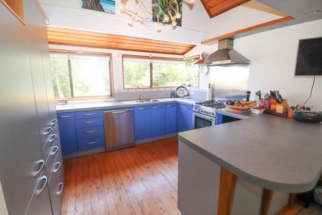 Photo of property in 6 Arthur Road, Ngarimu Bay, Thames, 3575