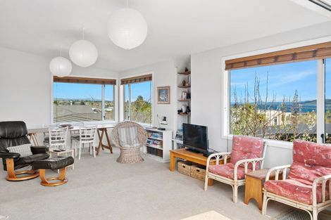 Photo of property in 35 Shepherd Road, Waipahihi, Taupo, 3330