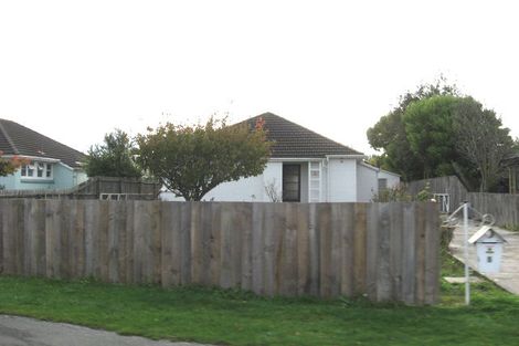 Photo of property in 5 Virgil Place, Northcote, Christchurch, 8052