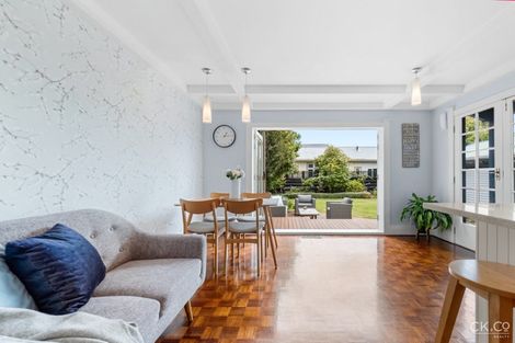 Photo of property in 17 Saint Albans Grove, Woburn, Lower Hutt, 5010