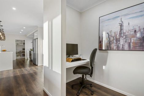 Photo of property in 71 Diamond Lane, Riverhead, 0793