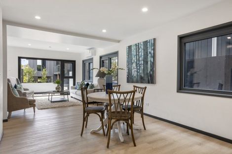 Photo of property in 48a Peter Terrace, Castor Bay, Auckland, 0620