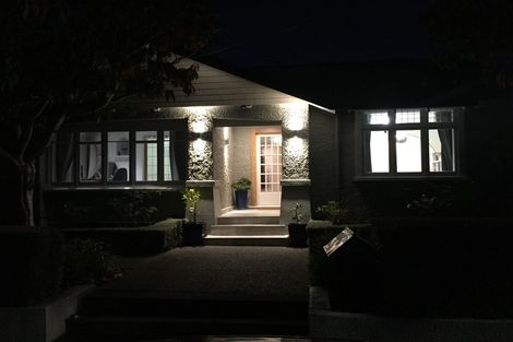 Photo of property in 9 Walsh Road, Westown, New Plymouth, 4310