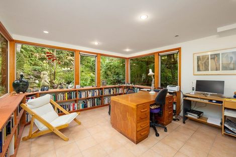 Photo of property in 72 Main Road, Governors Bay, Lyttelton, 8971