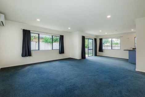Photo of property in 15a Walton Road, Paraparaumu Beach, Paraparaumu, 5032