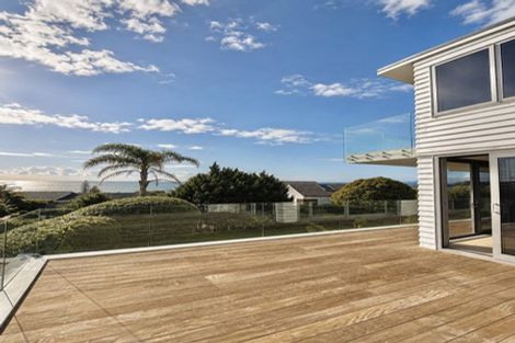 Photo of property in 276 Lake Road, Hauraki, Auckland, 0622