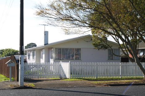 Photo of property in 170 Robertson Road, Mangere East, Auckland, 2024