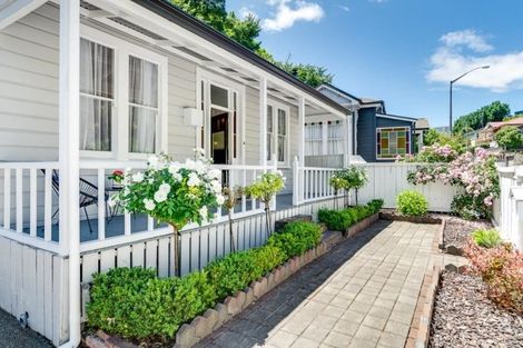 Photo of property in 107 Shakespeare Road, Bluff Hill, Napier, 4110