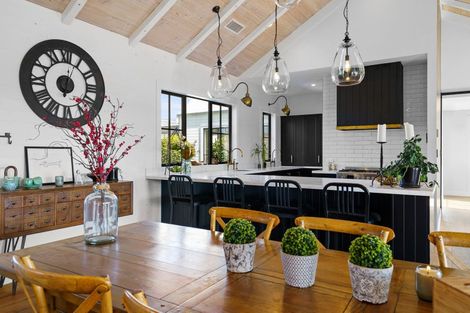 Photo of property in 3/45 Saint Kilda Road, Cambridge, 3434