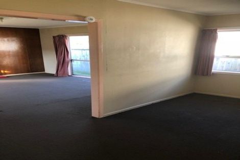 Photo of property in 29 Vodanovich Road, Te Atatu South, Auckland, 0610