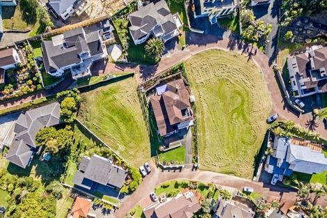 Photo of property in 107 Penguin Drive, Murrays Bay, Auckland, 0630