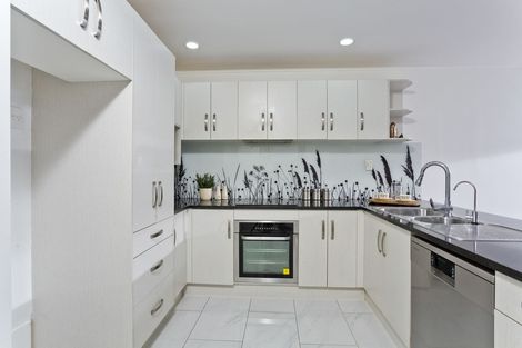 Photo of property in 3/26 Pannill Place, Oteha, Auckland, 0632