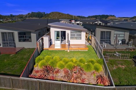 Photo of property in 33 Foley Grove, Pyes Pa, Tauranga, 3110