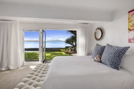 Photo of property in 2/259 Hurstmere Road, Takapuna, Auckland, 0622