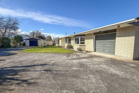 Photo of property in 65 Park Road, Carterton, 5713