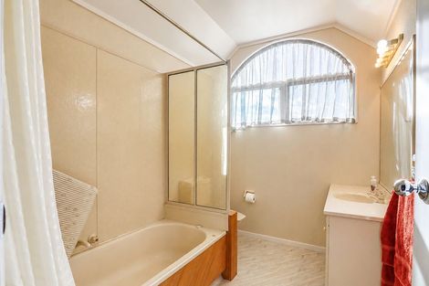 Photo of property in 11a Selwyn Road, Lynmore, Rotorua, 3010