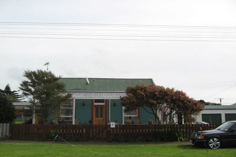 Photo of property in 59 Domett Street, Waitara, 4320