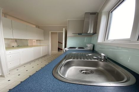 Photo of property in 3/55 Apu Crescent, Lyall Bay, Wellington, 6022