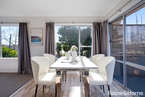 Photo of property in 2/90 Rosier Road, Glen Eden, Auckland, 0602