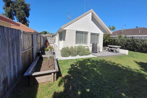 Photo of property in 28 Pacific View Road, Papamoa Beach, Papamoa, 3118