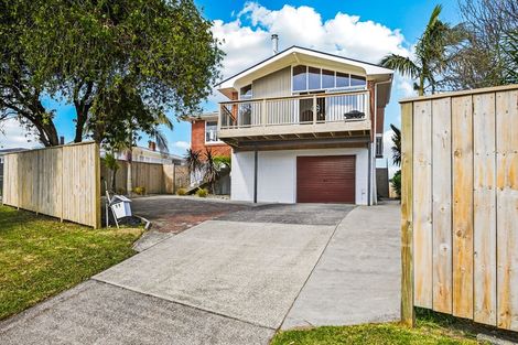 Photo of property in 99 Sunnyside Road, Sunnyvale, Auckland, 0612