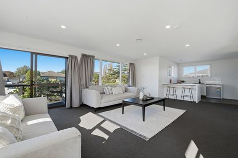 Photo of property in 5 Shamrock Place, Halswell, Christchurch, 8025