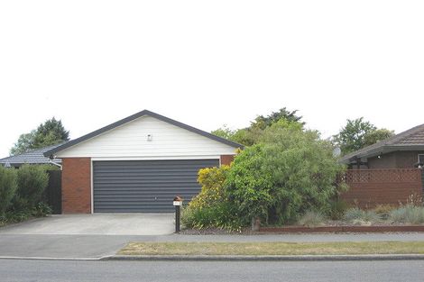 Photo of property in 42 Radiata Avenue, Parklands, Christchurch, 8083