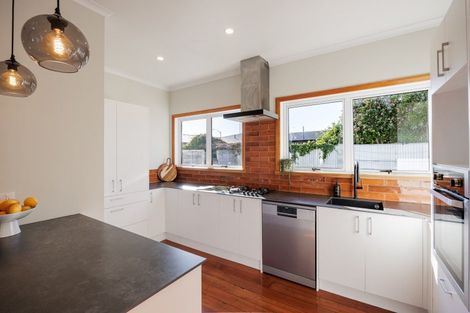 Photo of property in 49 Meeanee Road, Taradale, Napier, 4112