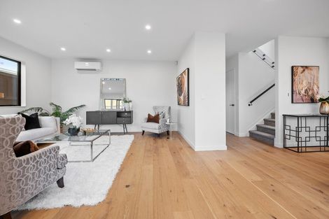 Photo of property in 41a Sunnynook Road, Forrest Hill, Auckland, 0620