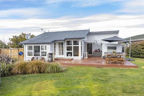 Photo of property in 2 Wallace Place, Rangiora, 7400