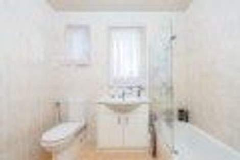 Photo of property in 41 Thornlow Street, Glendene, Auckland, 0602