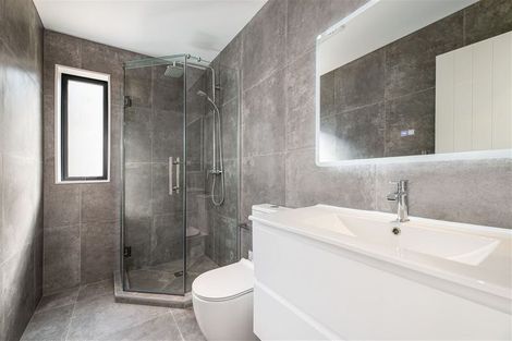 Photo of property in 126 San Valentino Drive, Henderson, Auckland, 0612