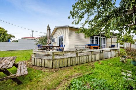 Photo of property in 55 Reid Avenue, Hawera, 4610