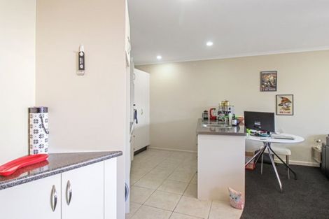 Photo of property in 26d Andrew Young Street, Palmerston North, 4410