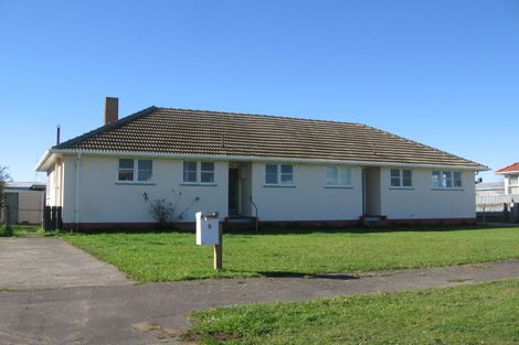 Photo of property in 5-7 Thames Street, Roslyn, Palmerston North, 4414