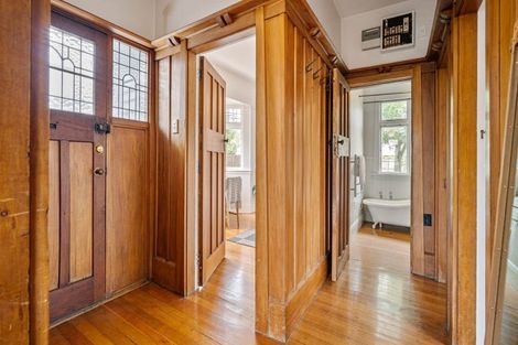 Photo of property in 132 Olliviers Road, Phillipstown, Christchurch, 8011