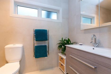 Photo of property in 18 Record Street, Fitzroy, New Plymouth, 4312