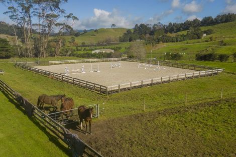 Photo of property in 77 Hodge Road, Coroglen, Whitianga, 3591