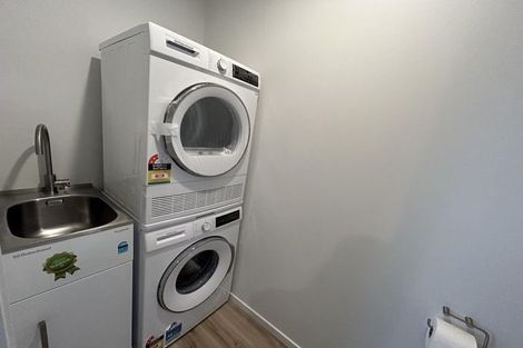 Photo of property in 37 Pipi Place, Levin, 5510